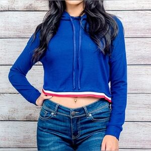 Harmony In Nature Blue Long Sleeve Cropped Hoodie Red White Trim NWT Medium